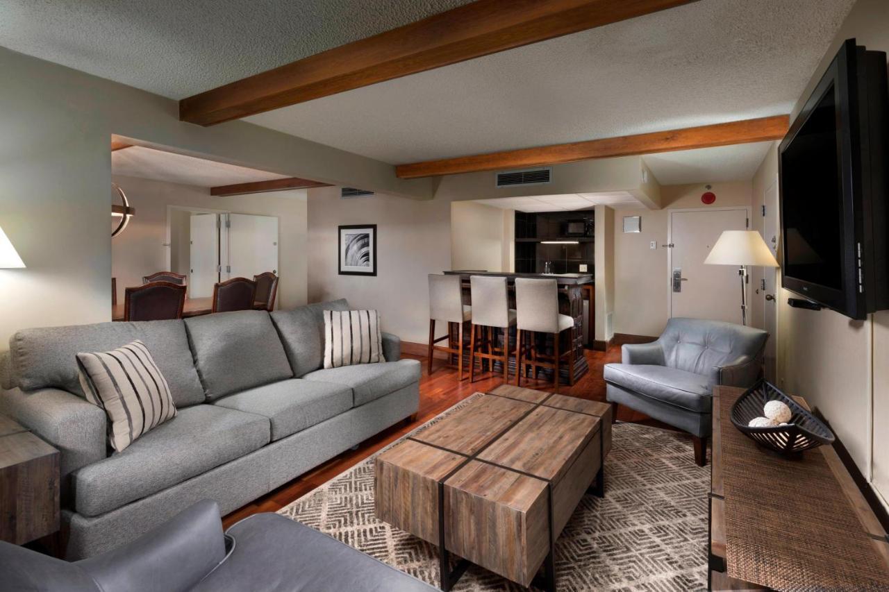 Doubletree By Hilton Manhattan, Ks Dış mekan fotoğraf