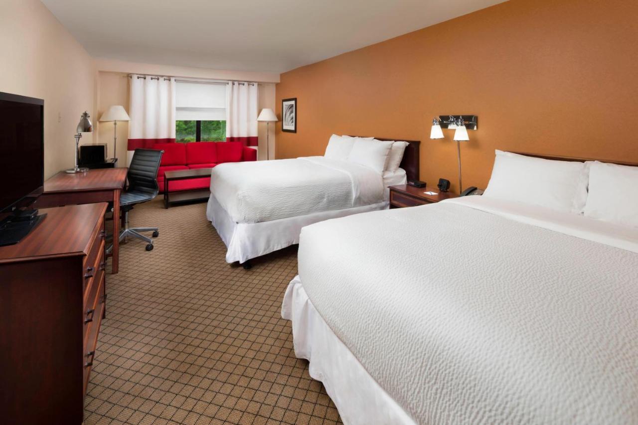 Doubletree By Hilton Manhattan, Ks Dış mekan fotoğraf