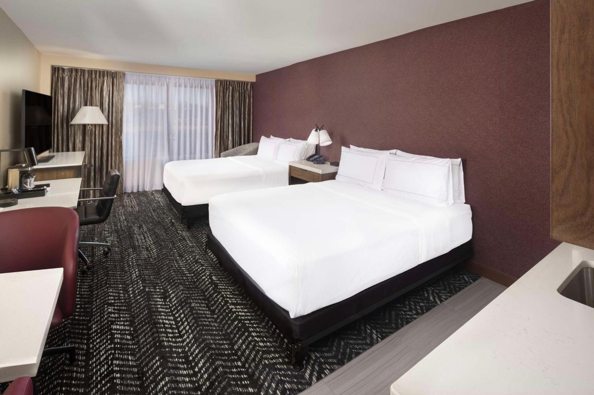 Doubletree By Hilton Manhattan, Ks Dış mekan fotoğraf