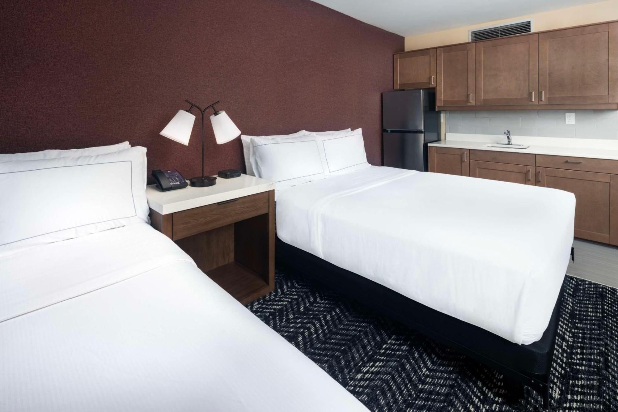 Doubletree By Hilton Manhattan, Ks Dış mekan fotoğraf