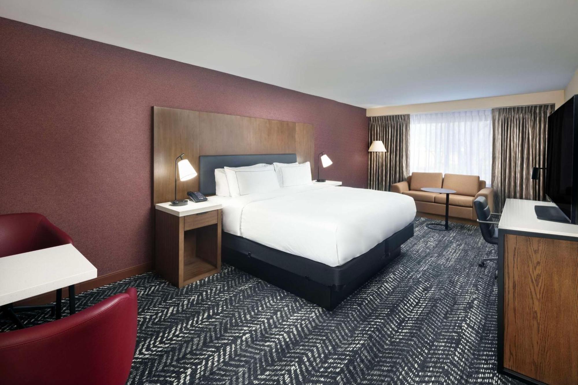 Doubletree By Hilton Manhattan, Ks Dış mekan fotoğraf