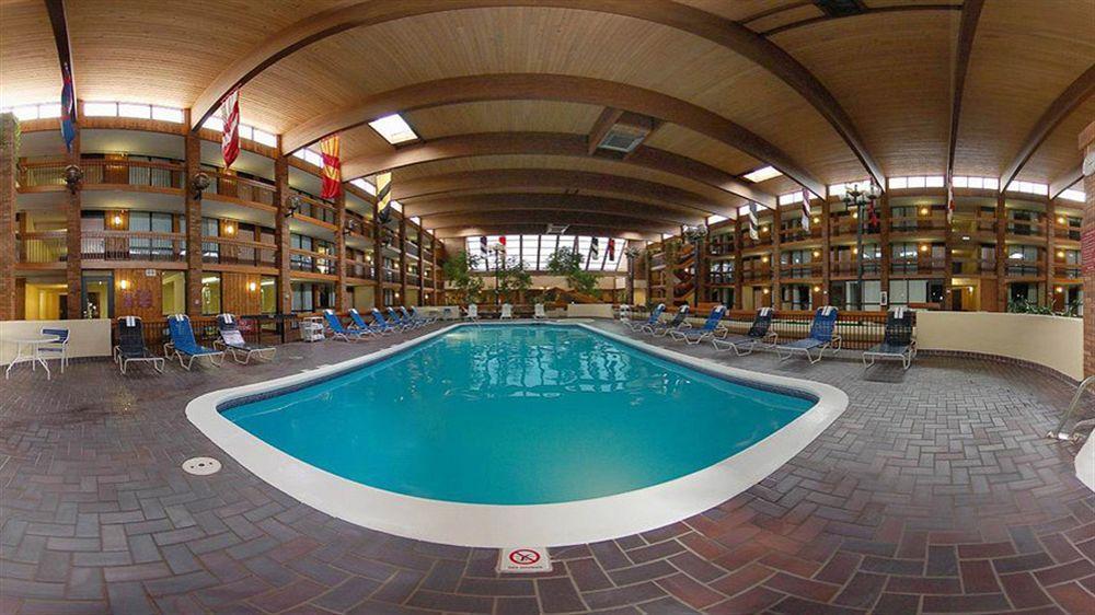 Doubletree By Hilton Manhattan, Ks Dış mekan fotoğraf